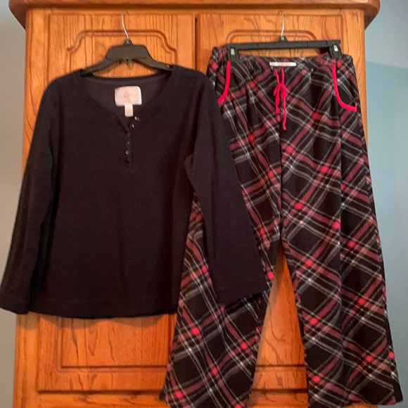 Goodnight Pj’s Xl top Med bottoms - Picture 1 of 5
